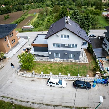 Sunny Corner Apartments Visoko Esterno foto