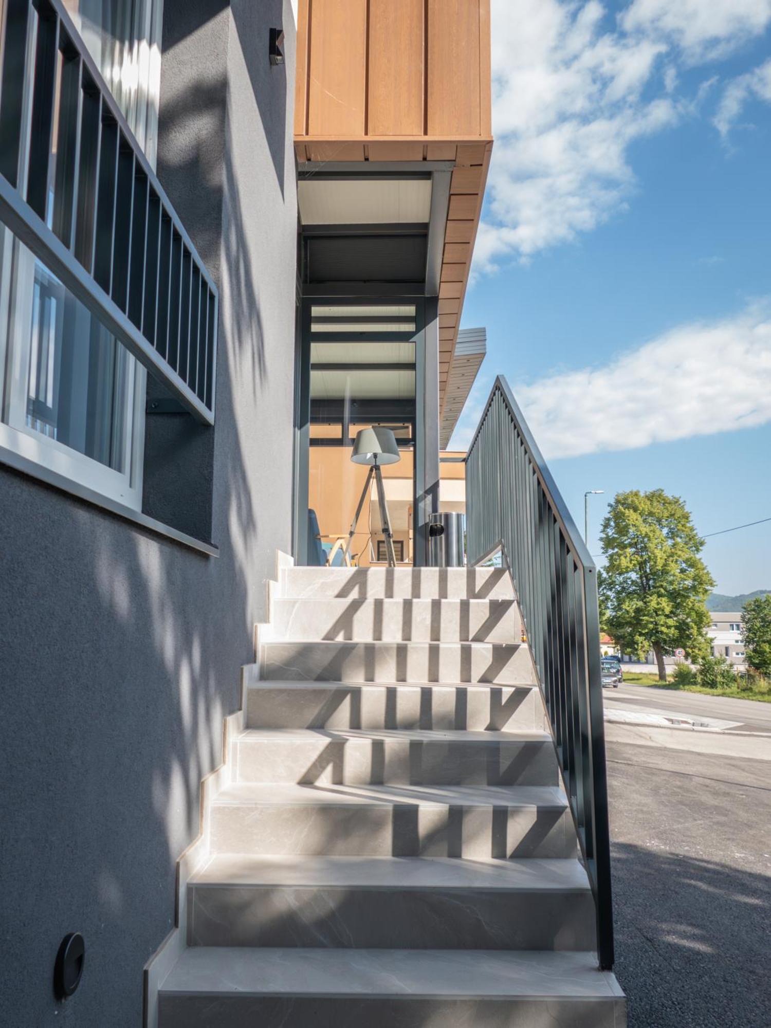 Sunny Corner Apartments Visoko Esterno foto