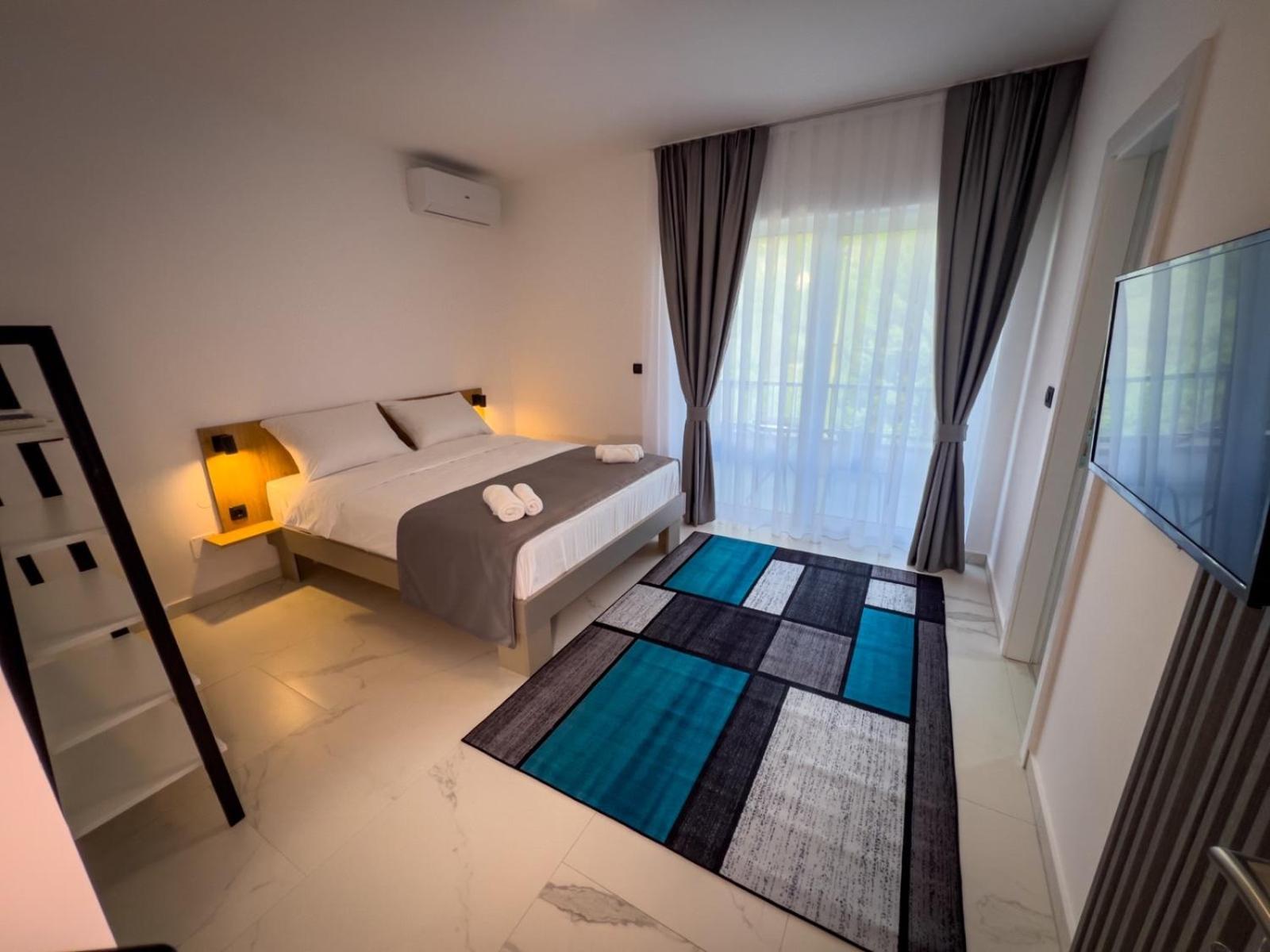 Sunny Corner Apartments Visoko Esterno foto
