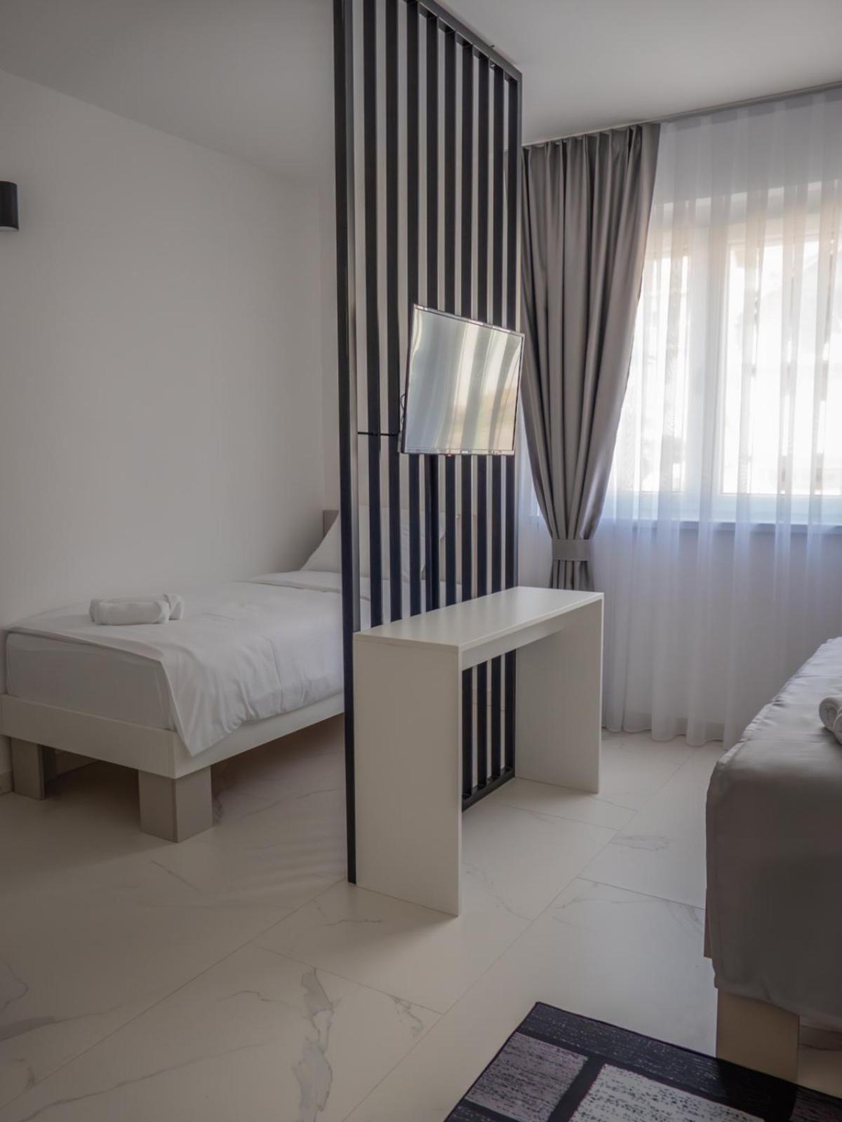 Sunny Corner Apartments Visoko Esterno foto