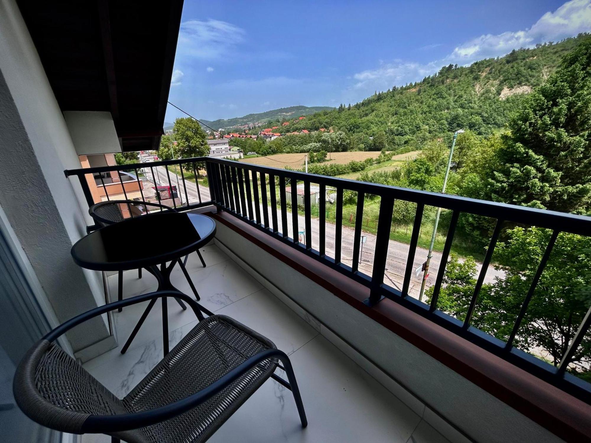 Sunny Corner Apartments Visoko Esterno foto