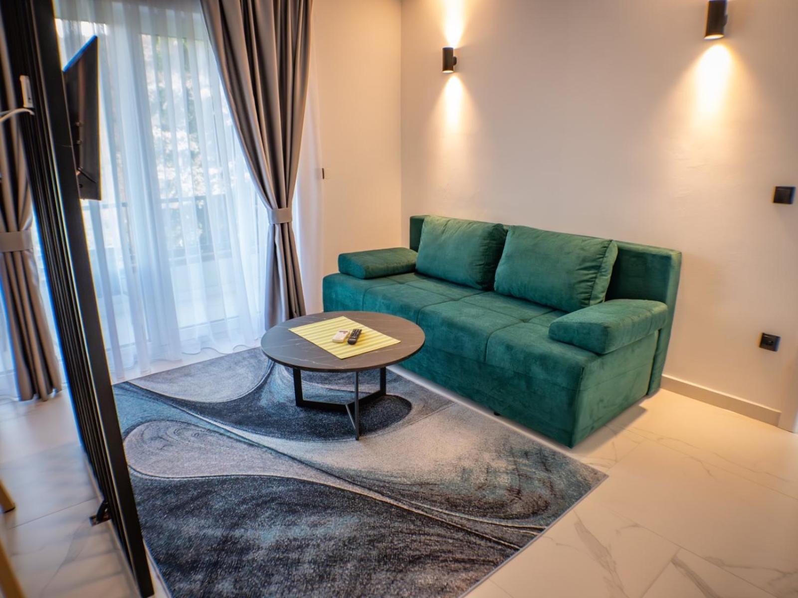 Sunny Corner Apartments Visoko Esterno foto